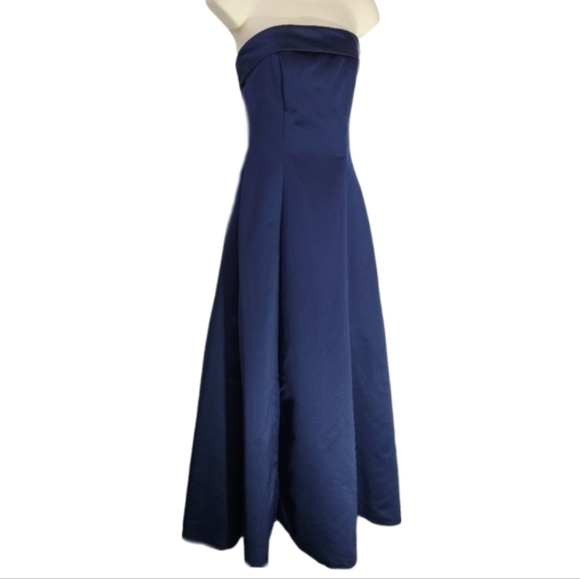 Urban Nites Dresses & Skirts - Urban Girl Nites Dress Strapless Y2K Satin With Tulle Prom Blue Size 4